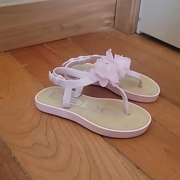 🌸 bebe girls sandals with pink flower 🌸 - Picture 1 of 5